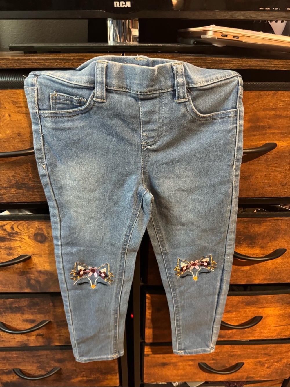 dELiA*s Girl Light Blue Denim Jeggings with Pink Label